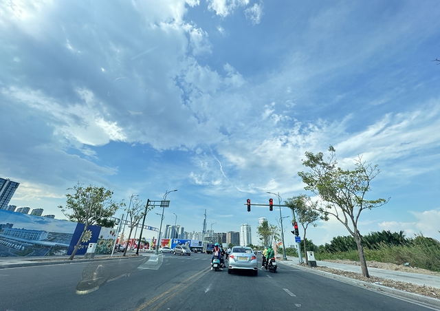 TP.HCM lên kế hoạch phát triển 68 ha công viên- Ảnh 2. Ngay cả khu đô thị mới Thủ Thiêm dù được quy hoạch, xây dựng bài bản nhưng cây xanh vẫn thiếu